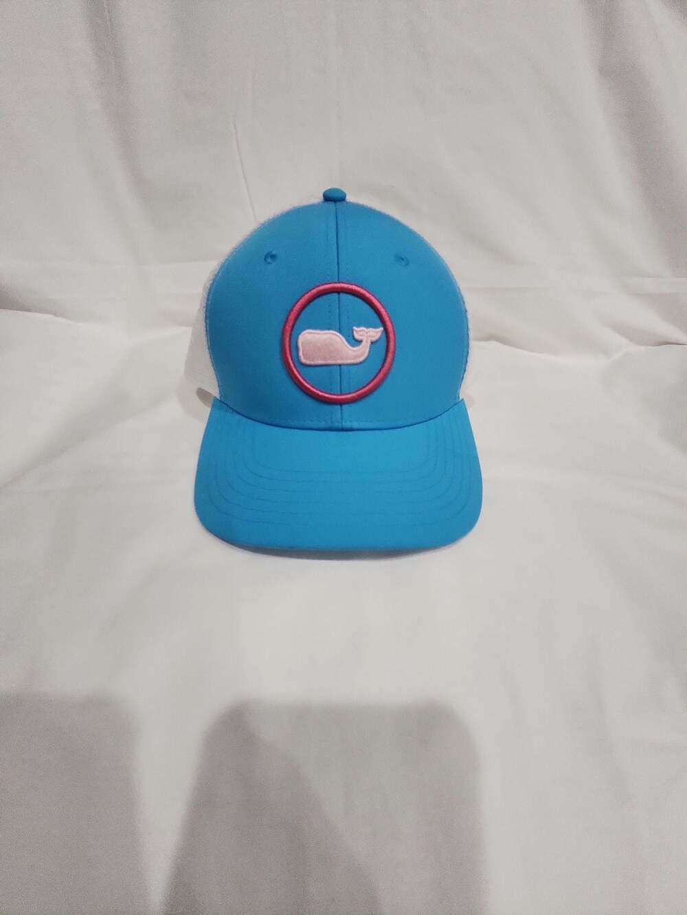 Vineyard Vines Whale Dot Performance Trucker Hat
